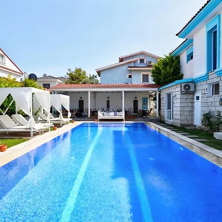 La Mira Готель 2*