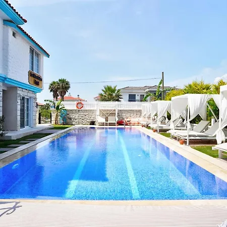 La Mira Готель 2*