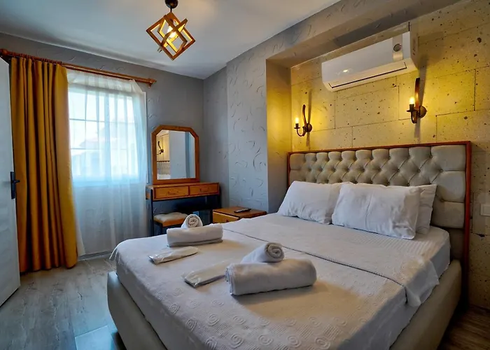 La Mira Alacati 酒店 2*