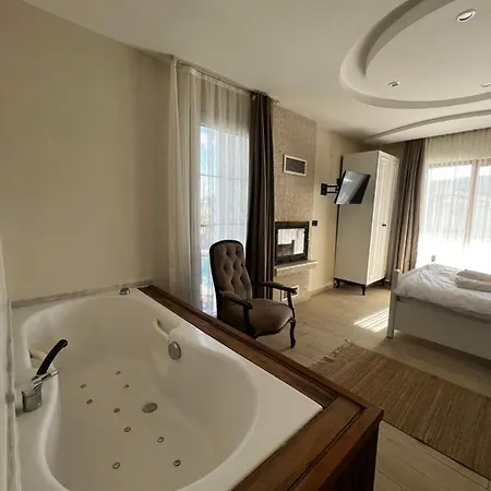 Hotel La Mira Alacati Cesme