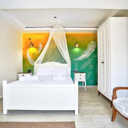 La Mira Alacati Готель