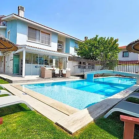 La Mira Alacati Hotel