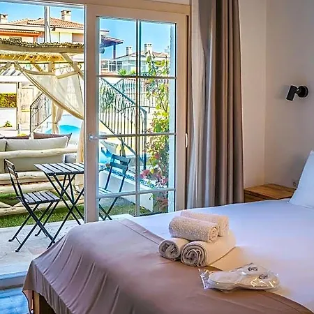 Hotel La Mira Alacati 2*