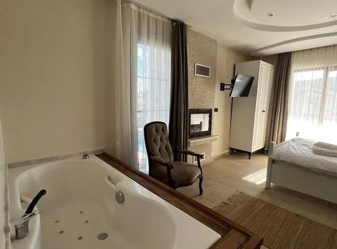 Готель La Mira Alacati Чешме