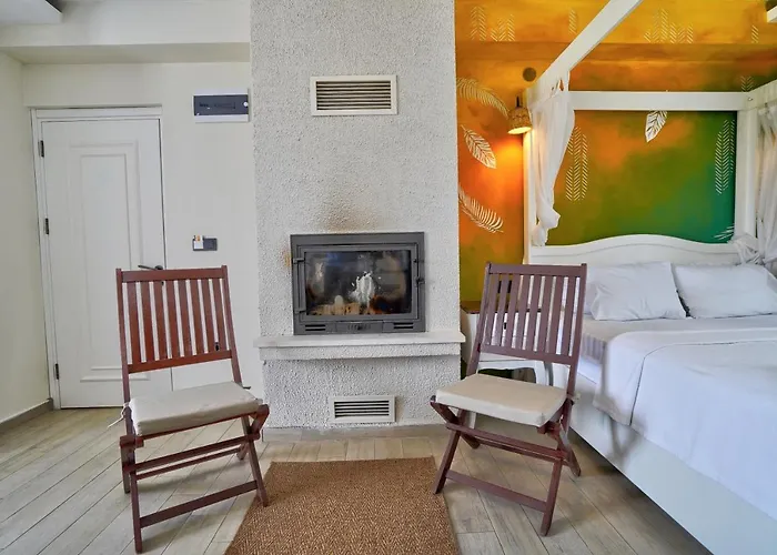 Готель La Mira Alacati 2*