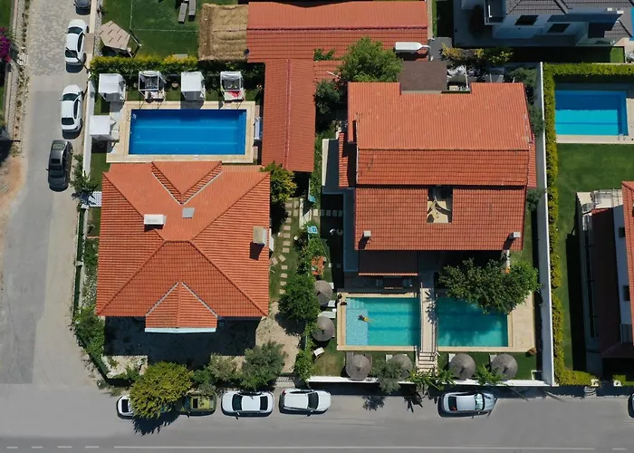 La Mira Alacati Готель 2*